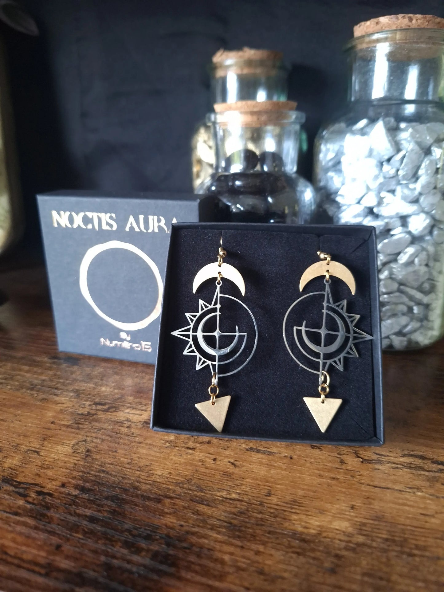 Nostra Earring Noctis Aura