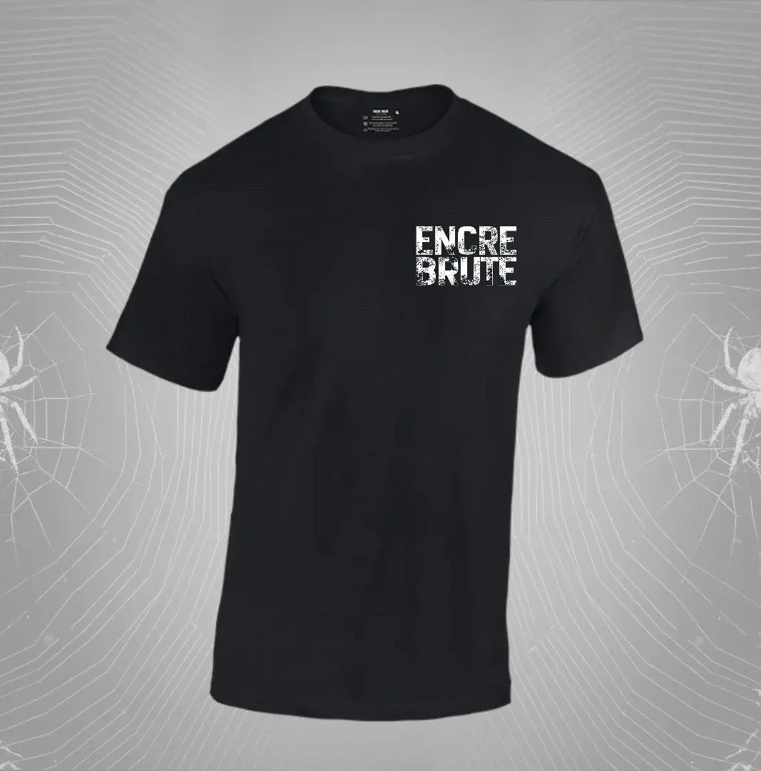 Minimaliste mais puissant. Encre Brute, imprimé discret, attitude maximale.